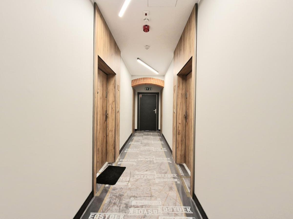 Live & Travel Apartments Waterlane Vintage Гданьск Экстерьер фото