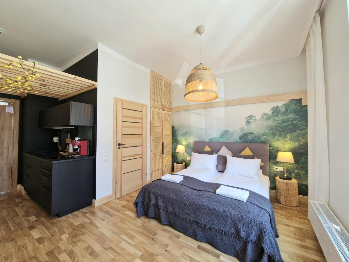 Live & Travel Apartments Waterlane Vintage Гданьск Экстерьер фото