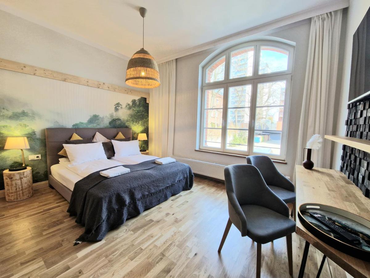 Live & Travel Apartments Waterlane Vintage Гданьск Экстерьер фото