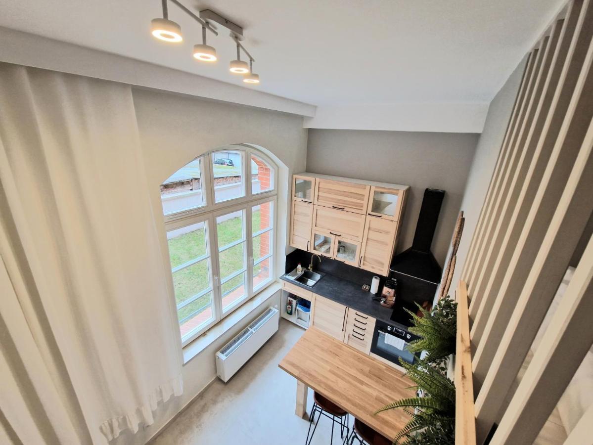 Live & Travel Apartments Waterlane Vintage Гданьск Экстерьер фото