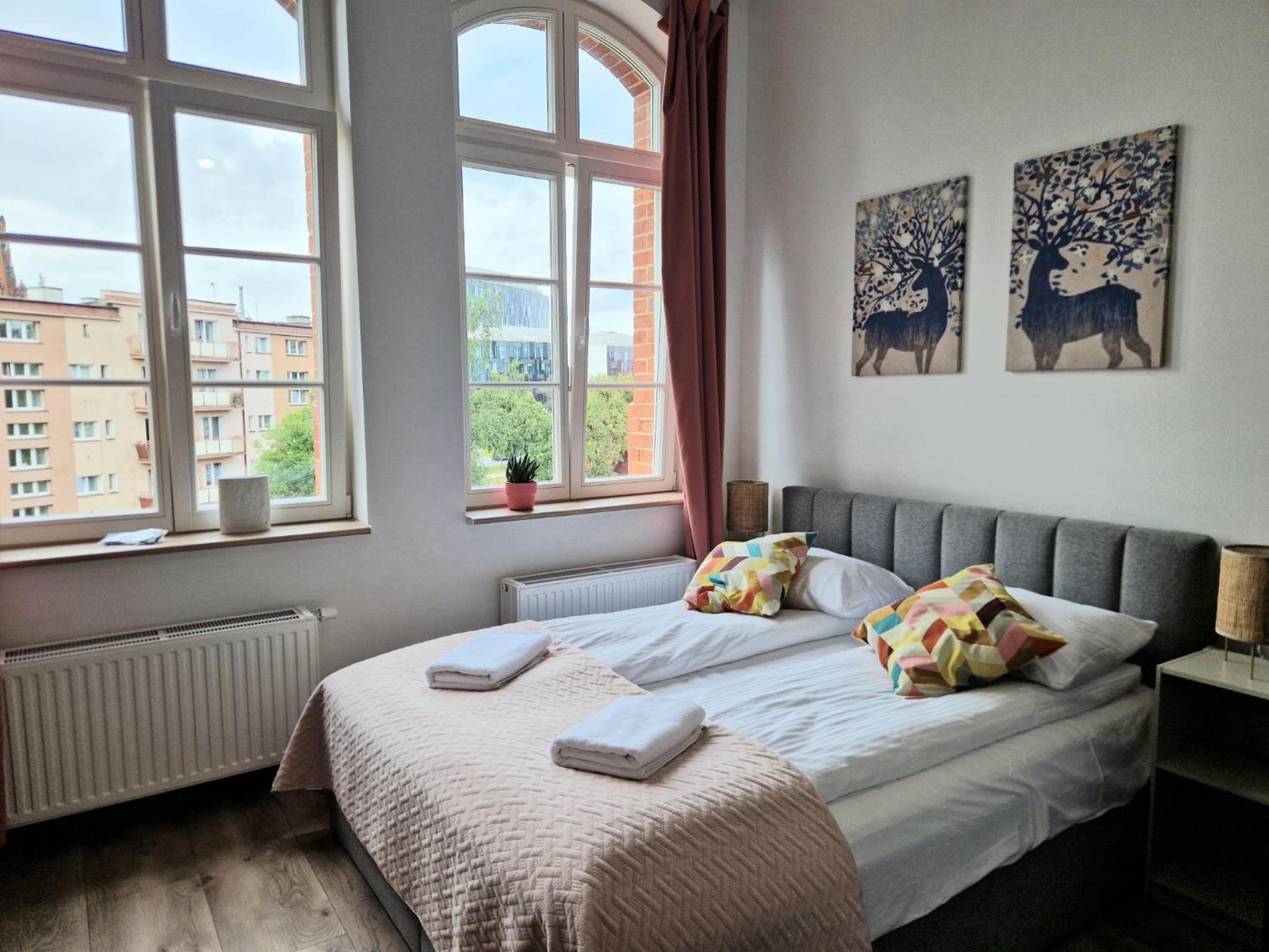 Live & Travel Apartments Waterlane Vintage Гданьск Экстерьер фото