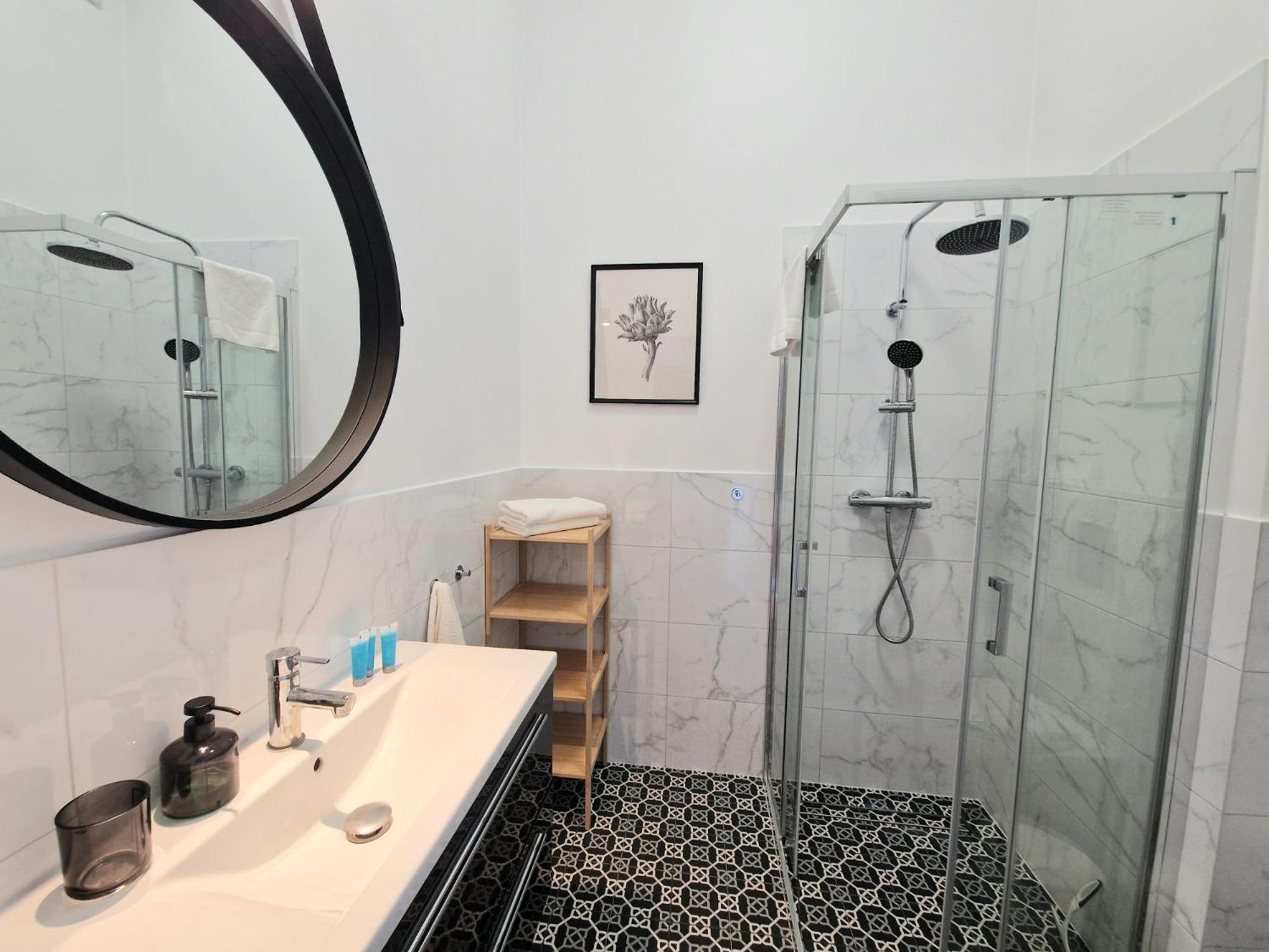Live & Travel Apartments Waterlane Vintage Гданьск Экстерьер фото